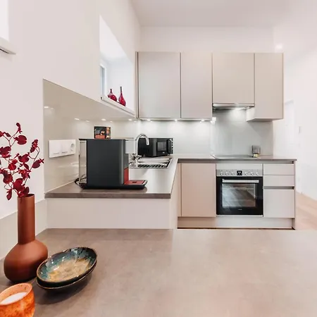 Wohnen Bahnstrasse 5 *