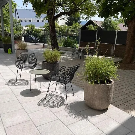 Apartment Wohnen Bahnstrasse 5 *