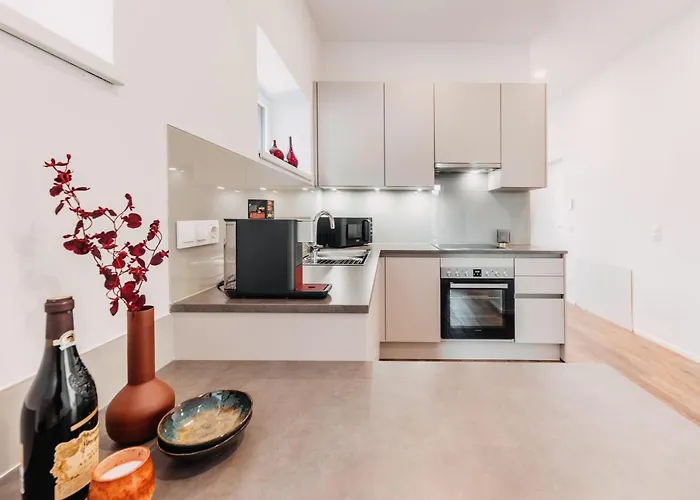 Wohnen Bahnstrasse 5 *