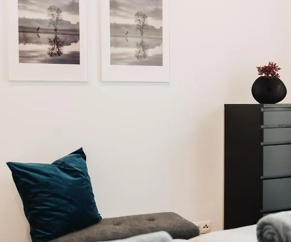 Apartament Wohnen Bahnstrasse 5 *